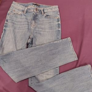 Vera Wang size 6 jeans
